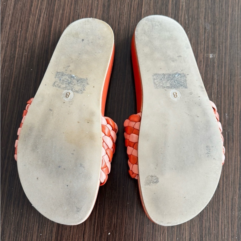 EUC Universal Thread fashion woven slide sandal in orange - Picture 2 of 3